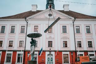 Uisuväljaku ehituse algus
