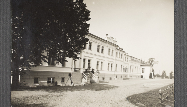 Raadi mõis 1914. aastal läbi Johannes Pääsukese fotosilma. 