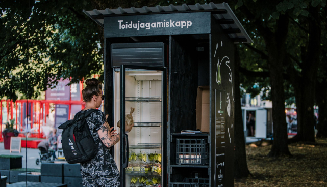 Toidujagamiskapp Autovabaduse Puiesteel