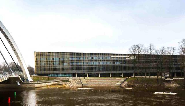 Delta õppehoone