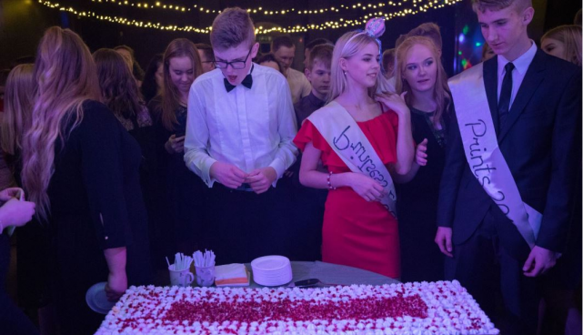 Tartu Variku Kooli jõuluball "Muinaslugu Muusikas"
