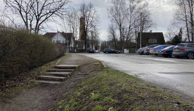 Tulbi tn a Viljandi mnt ristmik