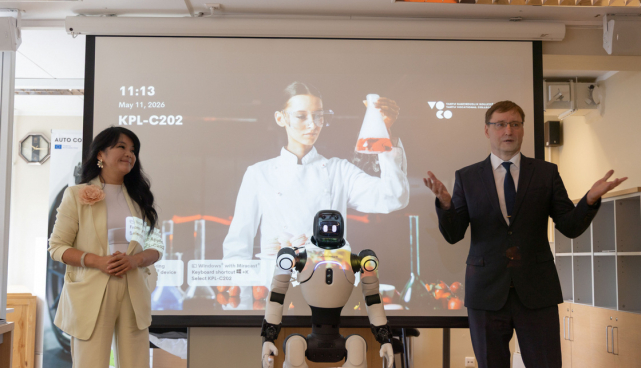 humanoidrobot VOCOs