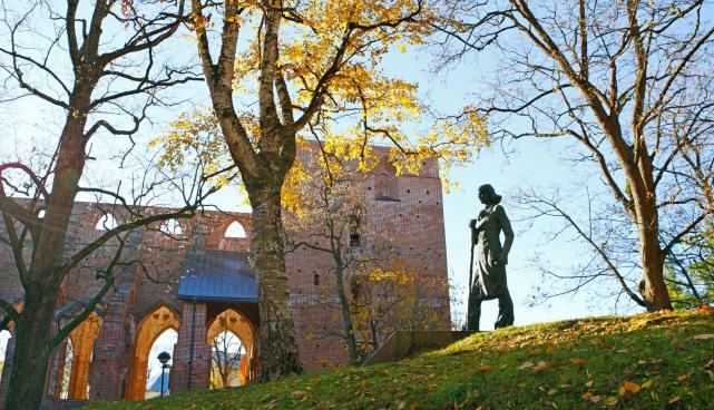 Kristjan Jaak Petersoni monument